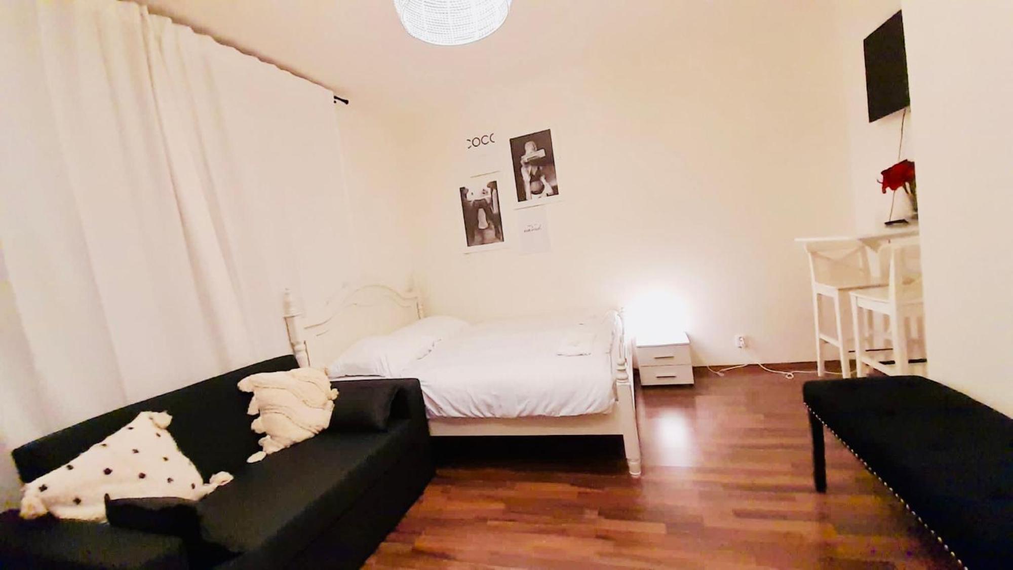 Cozy Homestay At Andel Praga Exterior foto