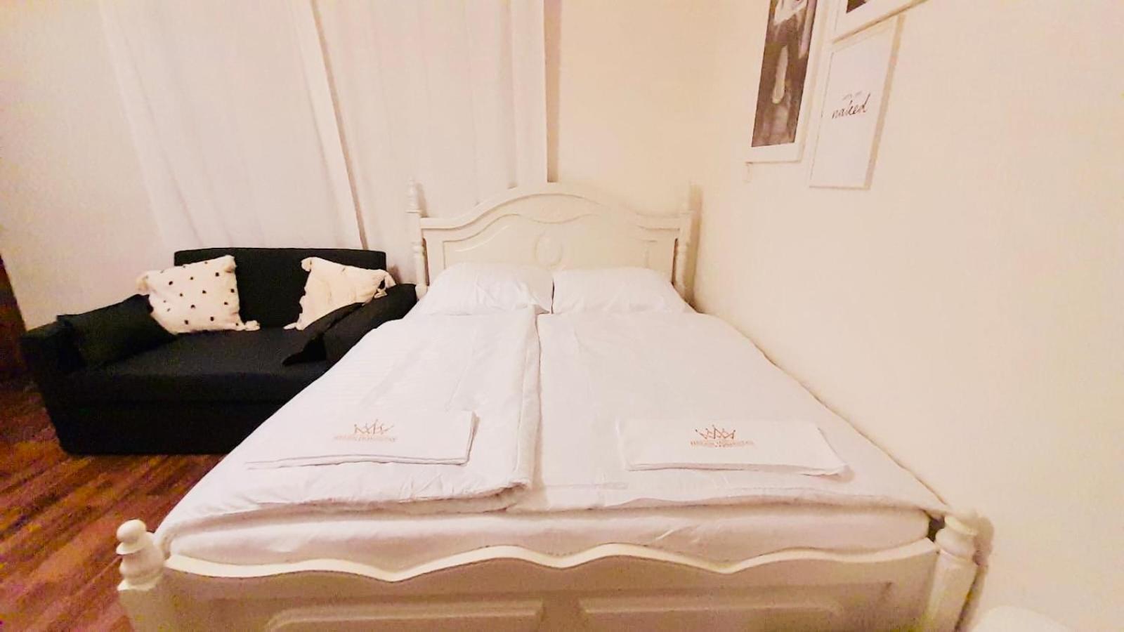 Cozy Homestay At Andel Praga Exterior foto